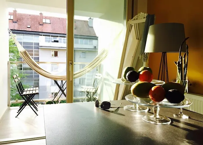 Metelkova ليوبليانا